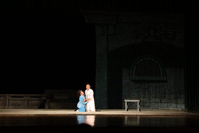 宝安原创现代粤剧《四块银元》上演(图6) 宝安原创现代粤剧《四块银元》上演(图6)