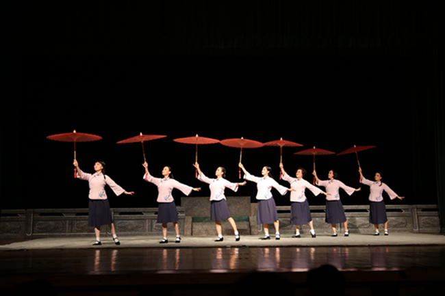 宝安原创现代粤剧《四块银元》上演(图7) 宝安原创现代粤剧《四块银元》上演(图7)