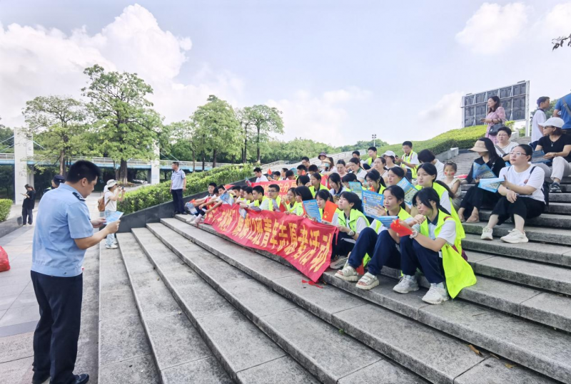 警校联动，多方发力，东华初中协助公安部门开展防范电信网络诈骗系列活动(图2)